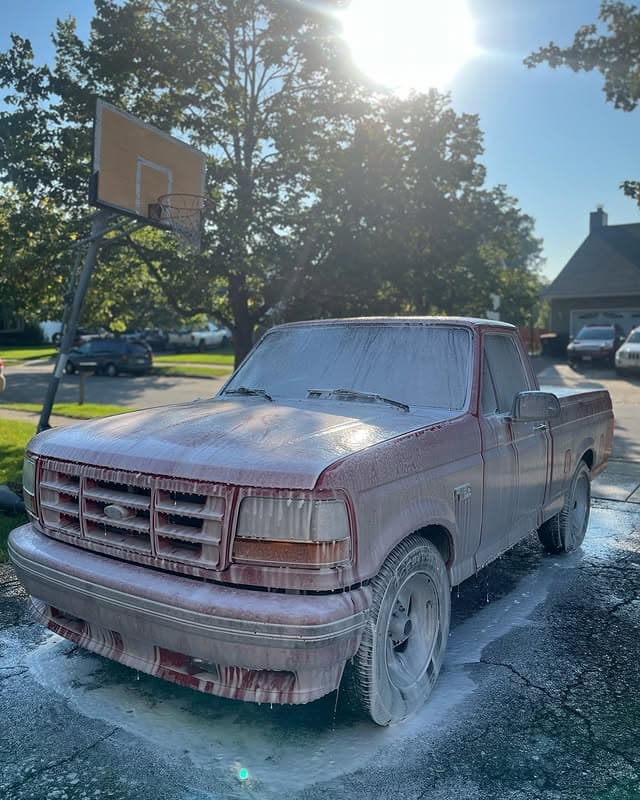 Ford F-150 SVT Lightning — before